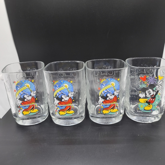 2000 Walt Disney World/ McDonald's Celebration Glasses. - Picture 2 of 16
